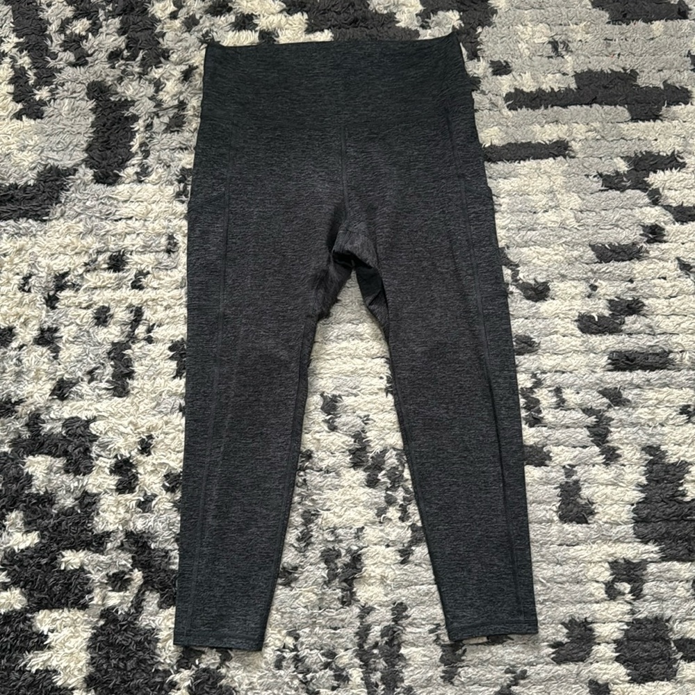 Aerie Chill Play Move Heather Grey Side Pocket Leggings Large Short